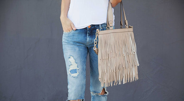 Z czym łączyć spodnie z dziurami