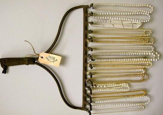 Niepowtarzalny wieszak na klucze i biżuterię Niepowtarzalny wieszak na klucze i biżuterię