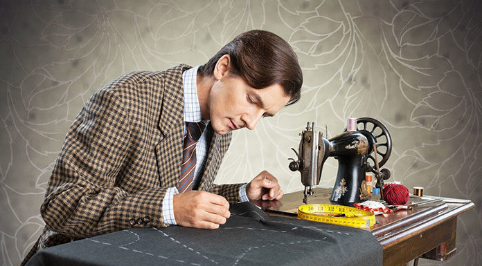 Jeszcze krawiec czy już projektant odzieży? O przeobrażeniach wcale nie ginącego zawodu Jeszcze krawiec czy już projektant odzieży? O przeobrażeniach wcale nie ginącego zawodu