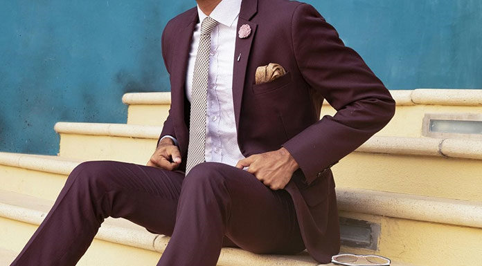 Biała koszula w roli głównej – klasyka w 3 oryginalnych wydaniach Biała koszula w roli głównej - klasyka w 3 oryginalnych wydaniach