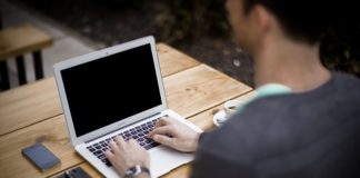 Zarabianie w domu - co wybrać?