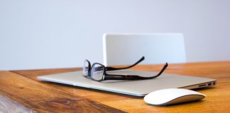 Jak wyczyścić kuchenkę mikrofalową?