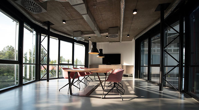 Jak wybrać meble biurowe?