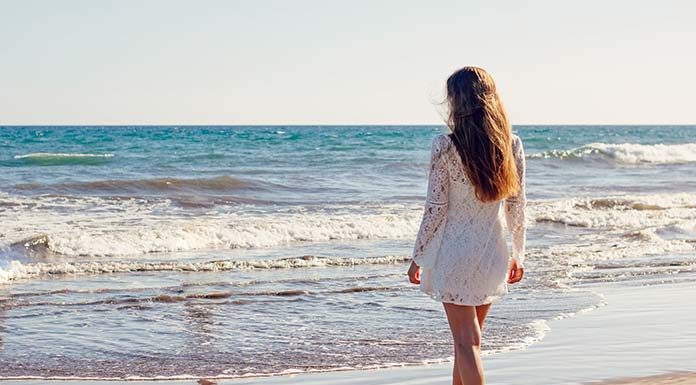 Koronka powraca jesieniom i dominuje wybiegi modowe – sprawdź, co będzie na topie! Koronka powraca jesieniom i dominuje wybiegi modowe – sprawdź, co będzie na topie!