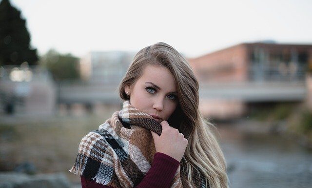 Sposoby na wiązanie szalika szalik