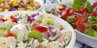 Jaką sałatkę przygotować na imprezę
