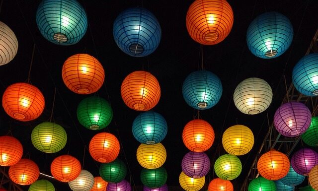 Jak wykonać lampiony dekoracyjne? Jak wykonać lampiony dekoracyjne?