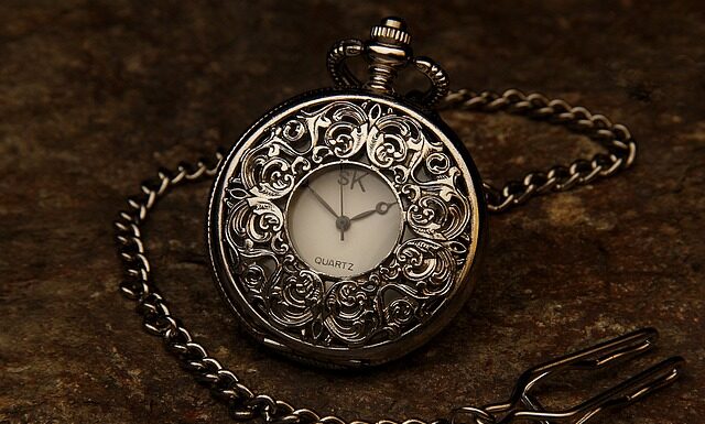 Czy srebrne buty są modne? Czy srebrne buty są modne?