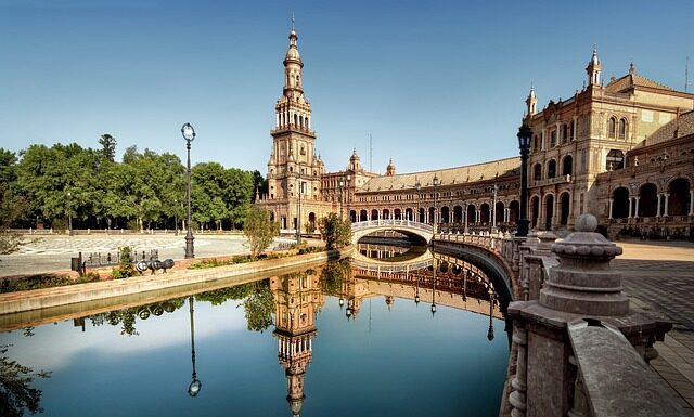 Czy legginsy pasują do sukienki?