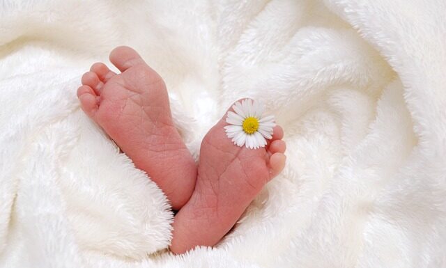 Co kupić przed narodzinami pierwszego dziecka?