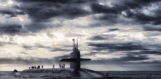 Jak powinna leżeć marynarka damska?