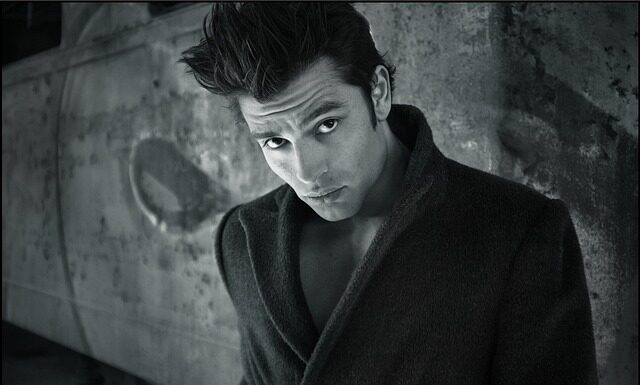 Jaki płaszcz pasuje do kowbojek?