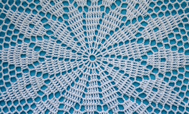 Czym przykleić Koronkę do słoika?