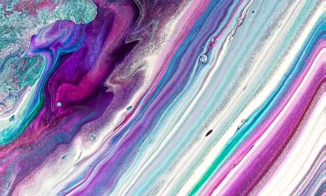 Do czego dobiera się kolor torebki?