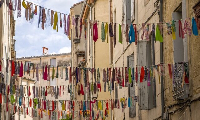 W którym tygodniu ciąży pojawiają się rozstępy?