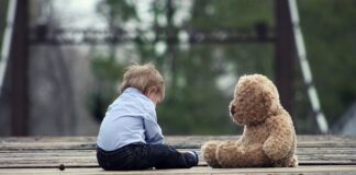 Co Miś Fuzzy miał na głowie?