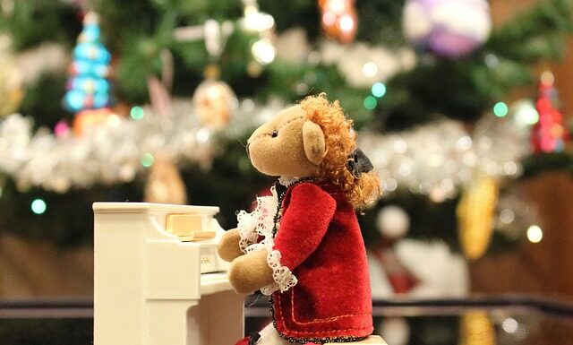 Jaki stanik pod czarną prześwitującą bluzkę? Jaki stanik pod czarną prześwitującą bluzkę?